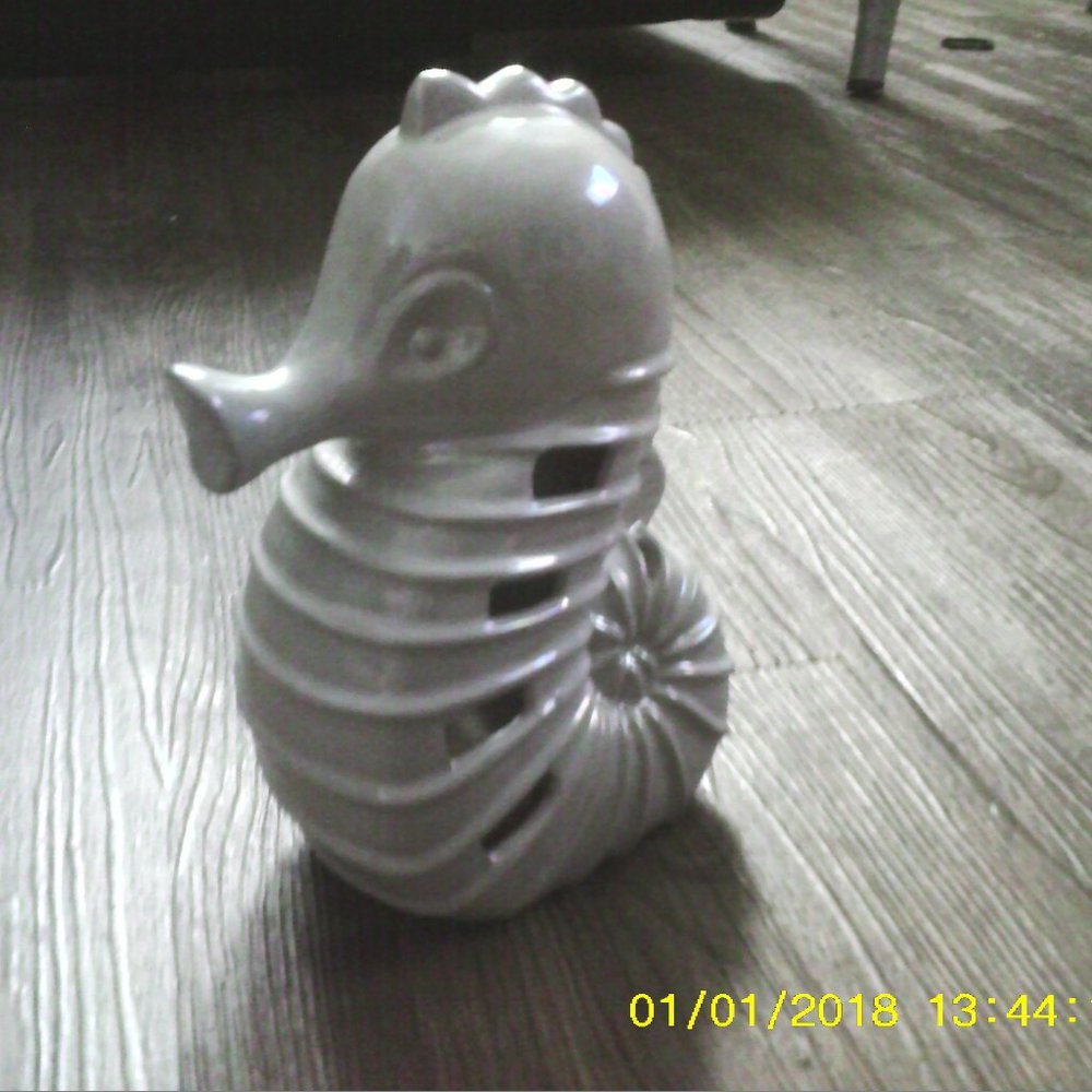 White irridescent Decor